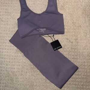 SET Active Women's Lavender Sports Bra and Leggings